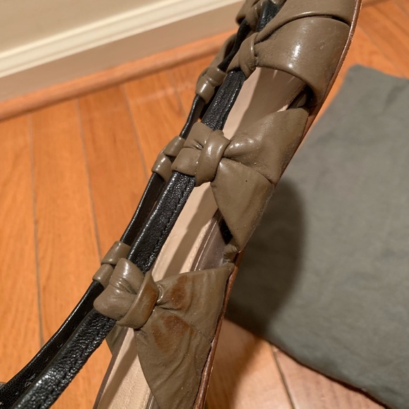 Gryson Olive Patent Leather Cut-Out Sandals - Picture 4 of 8